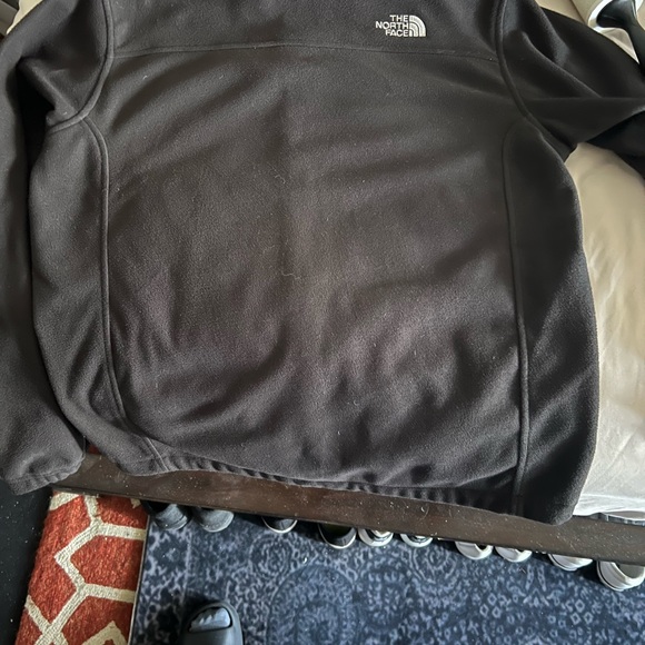 The North Face lightweight fleece. Mens M. Great shape. - Picture 3 of 6